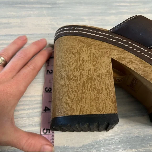 Vintage Chunky heel slide on brown Y2K 1990’s platform sandals by fashion bug - Picture 4 of 11